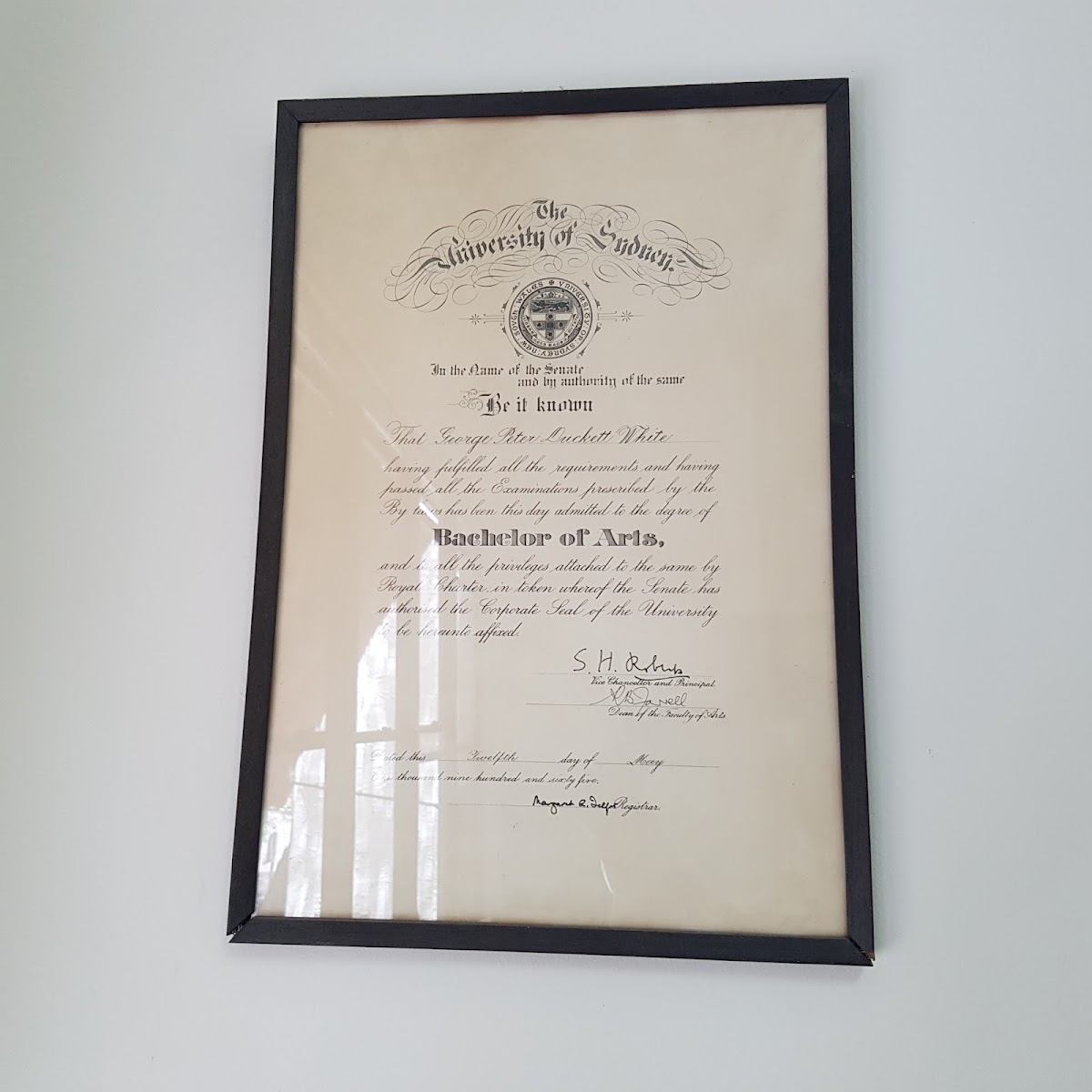 Peter D White & Co Solicitors & Conveyancers Double Bay: Commercial Property